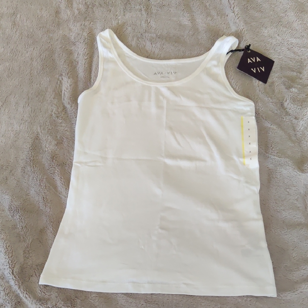 Ava & Viv Cream Fitted Sleeveless Tank Top